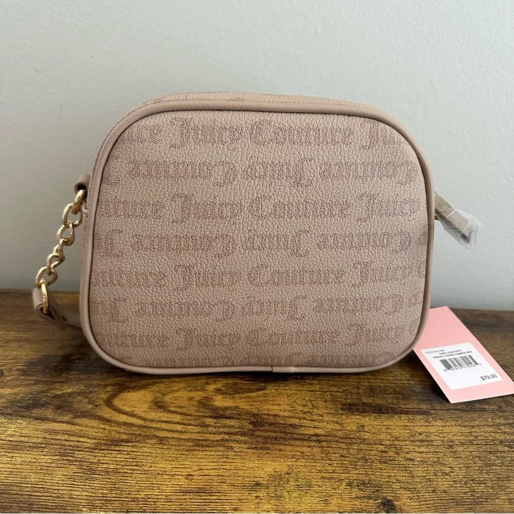 NWT Juicy Couture Freshly Picked Strawberry Camera Crossbody Bag Cafe Logo Dots - Picture 3 of 4